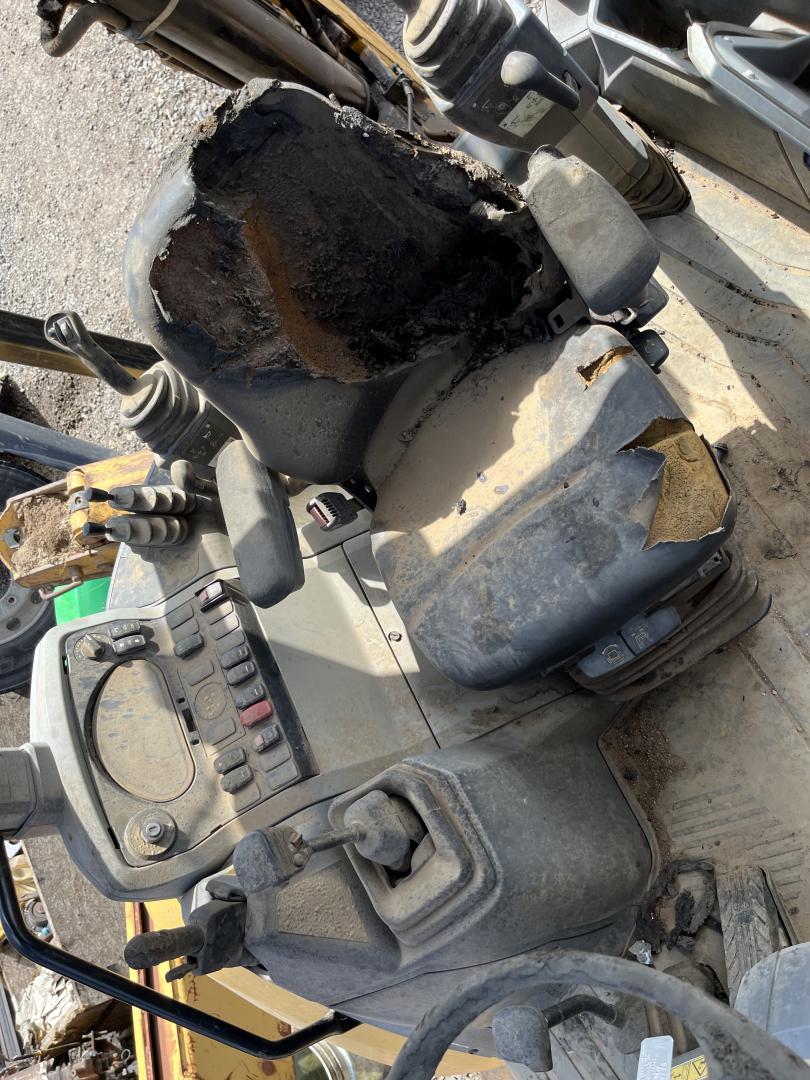 ./imagenes/INVOICE/2019/17758/RETROEXCAVADORA CATERPILLAR 420F (28).JPG